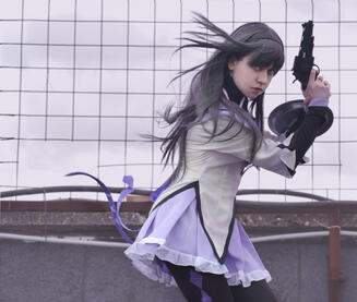 Akemi Homura (Puella Magi Madoka Magica, anime) Akemi Homura (Puella Magi Madoka Magica, anime)